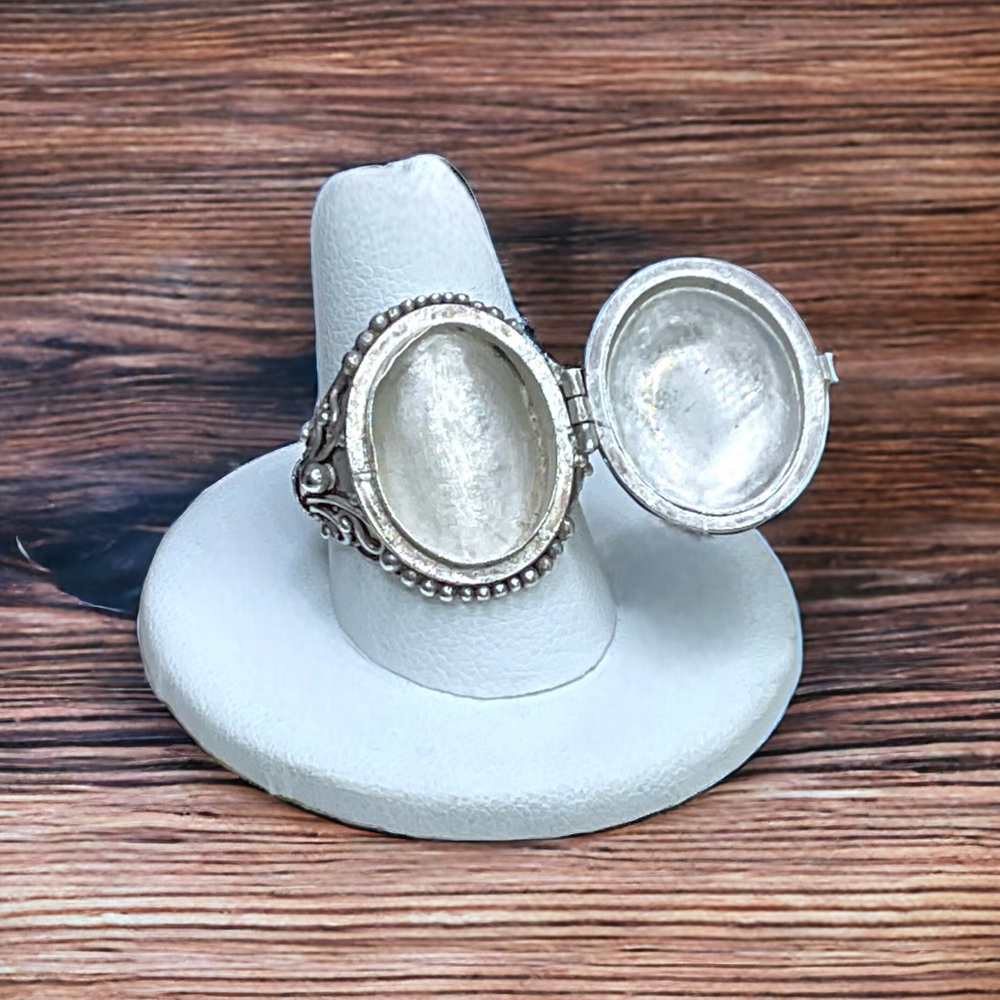 🌺Vintage Sterling Amber Poison Ring - Picture 4 of 15